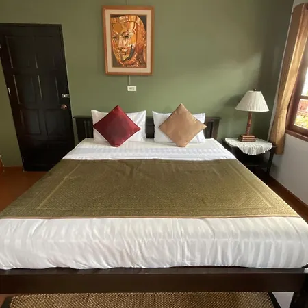 Baan Klang Vieng Hotel Chiang Mai Exterior photo
