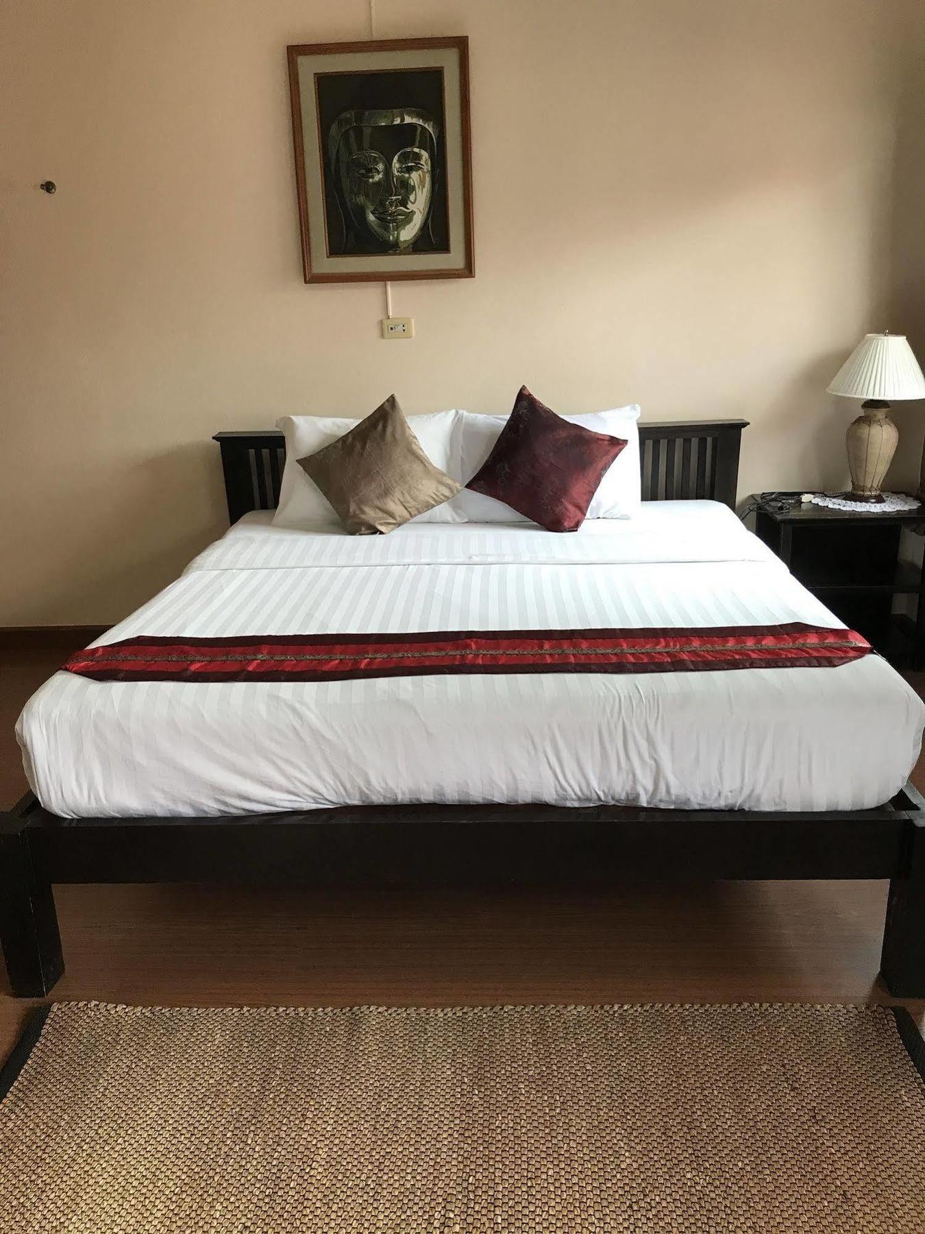 Baan Klang Vieng 3* Чиангмай